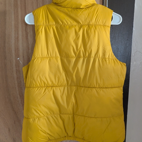 Old Navy Yellow Puffer Vest - Picture 4 of 6